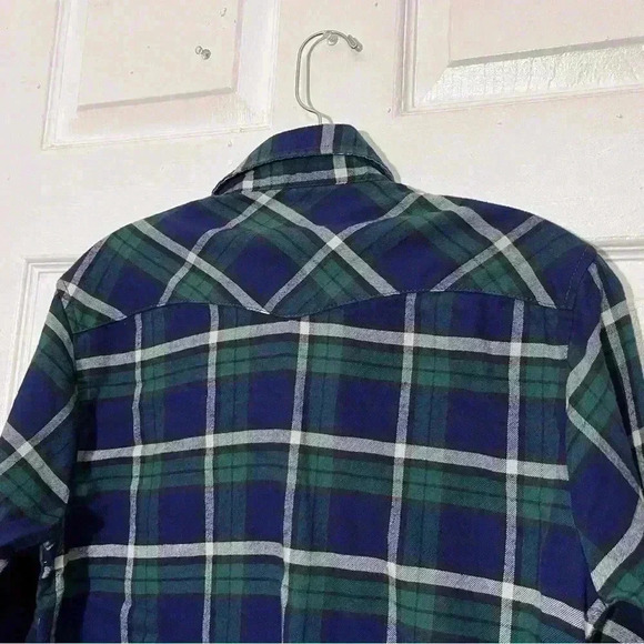 JACHS GIRLFRIEND Green and Navy roll tab sleeve flannel | size small - Picture 3 of 10